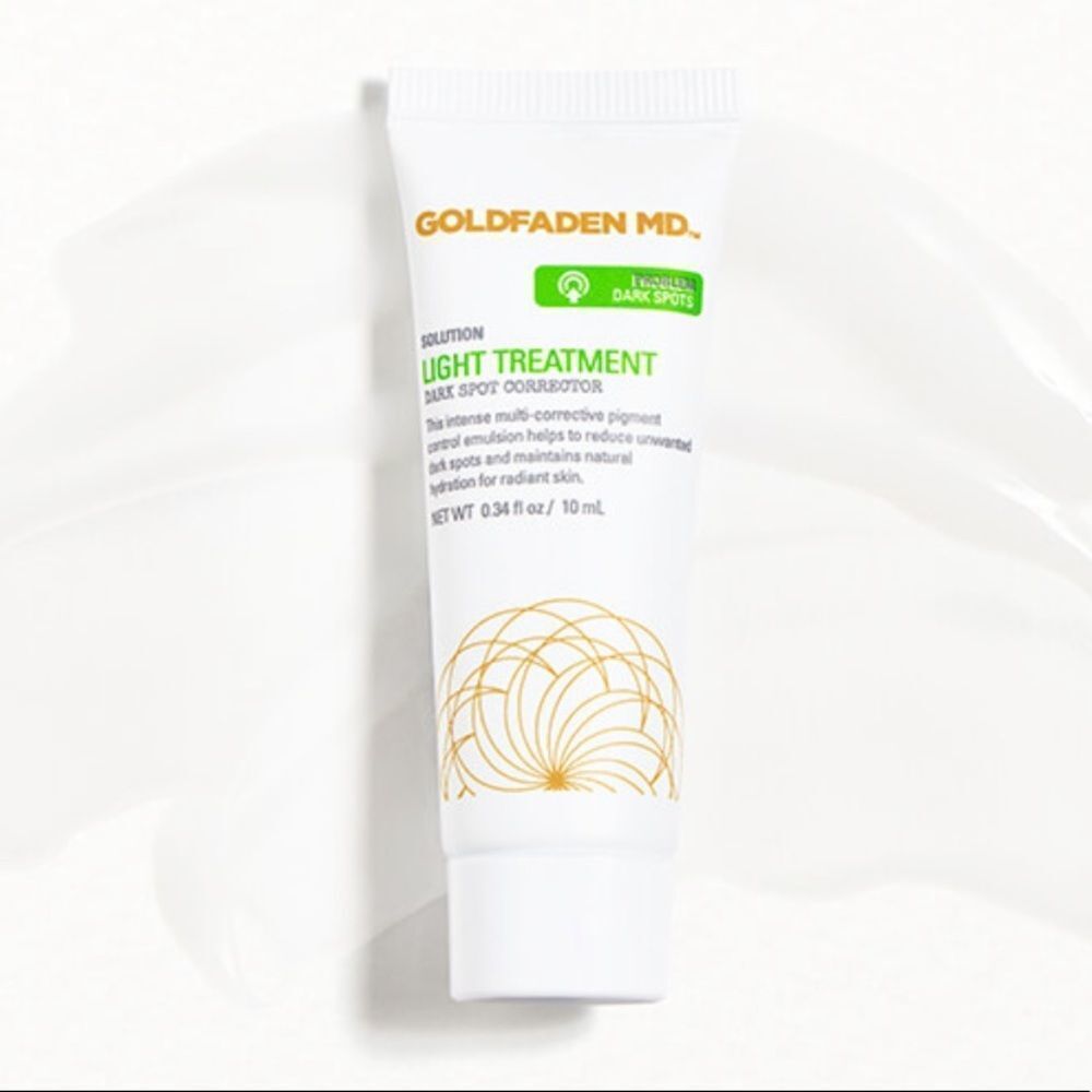 NWT GOLDFADEN MD
Light Treatment - Dark Spot Corrector